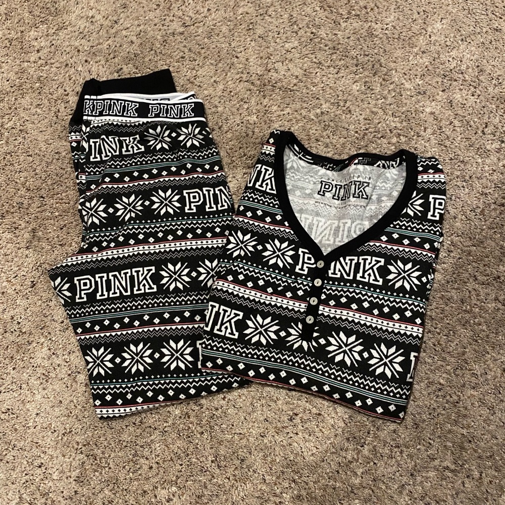 Victoria’s Secret pink thermal set